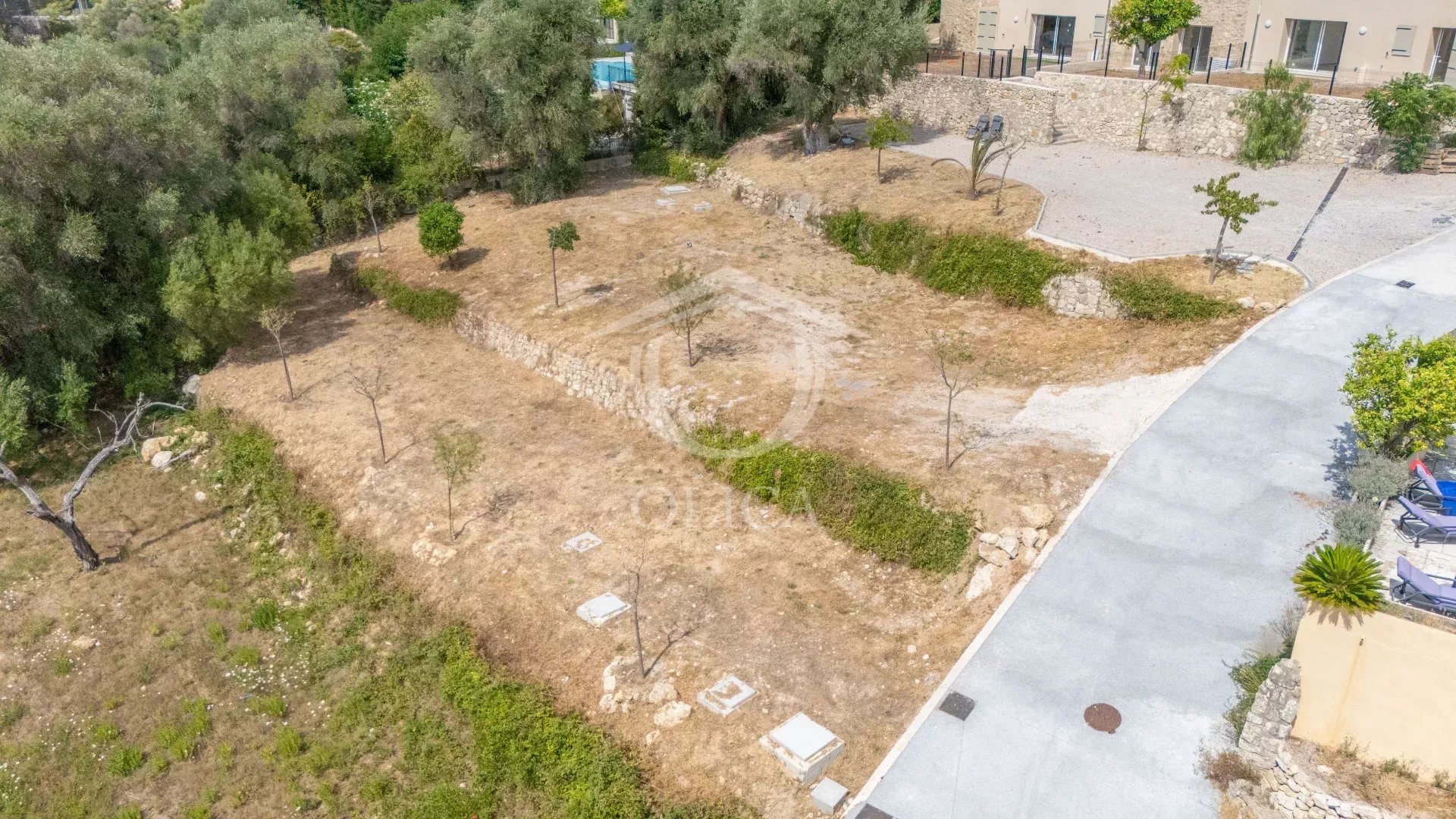 Achat Terrain 1 398m² MOUGINS 06250