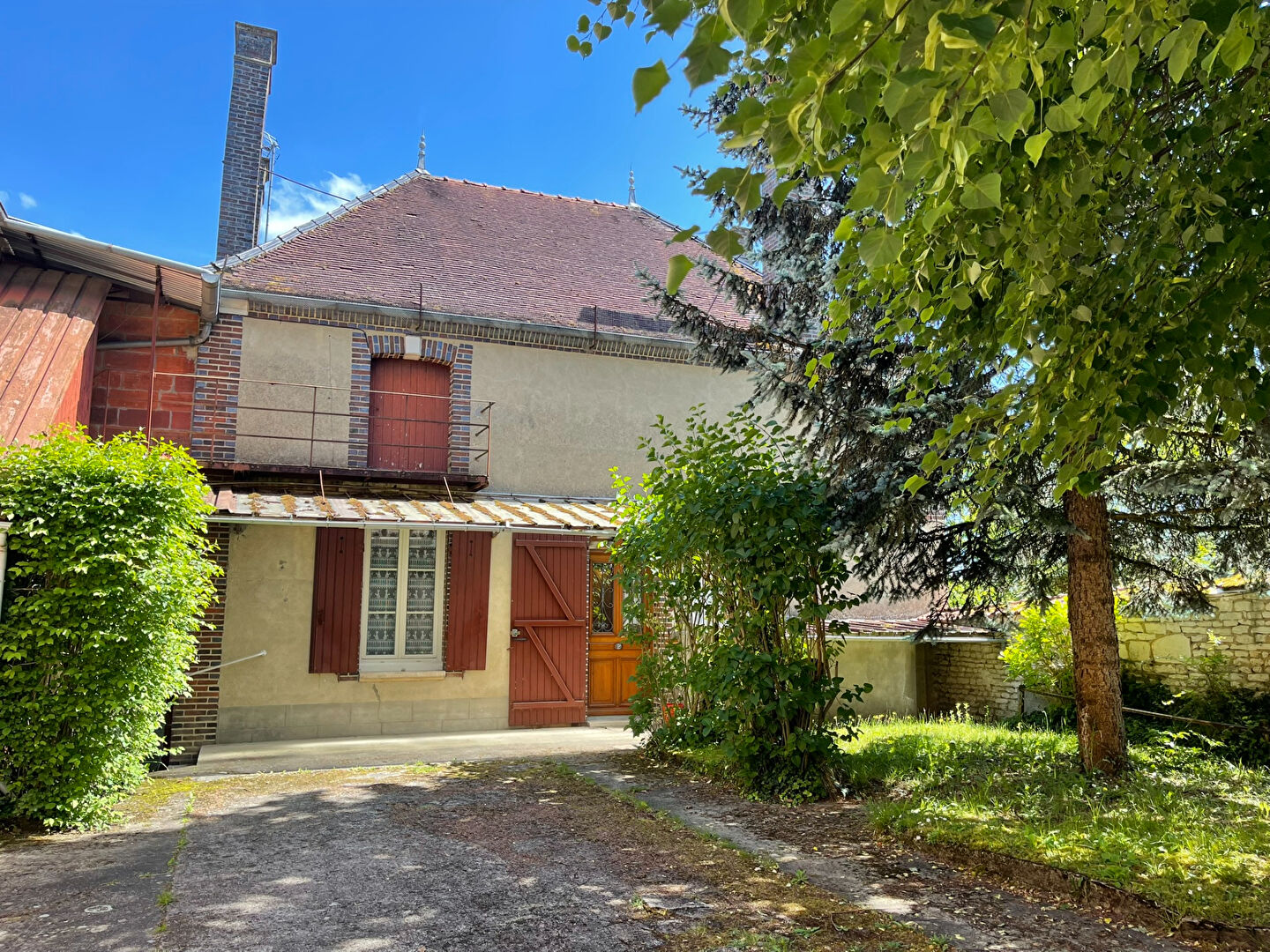 Maison 4 pièces 123 m² · à Neuvy Sautour · 123 m² · 99 000 €