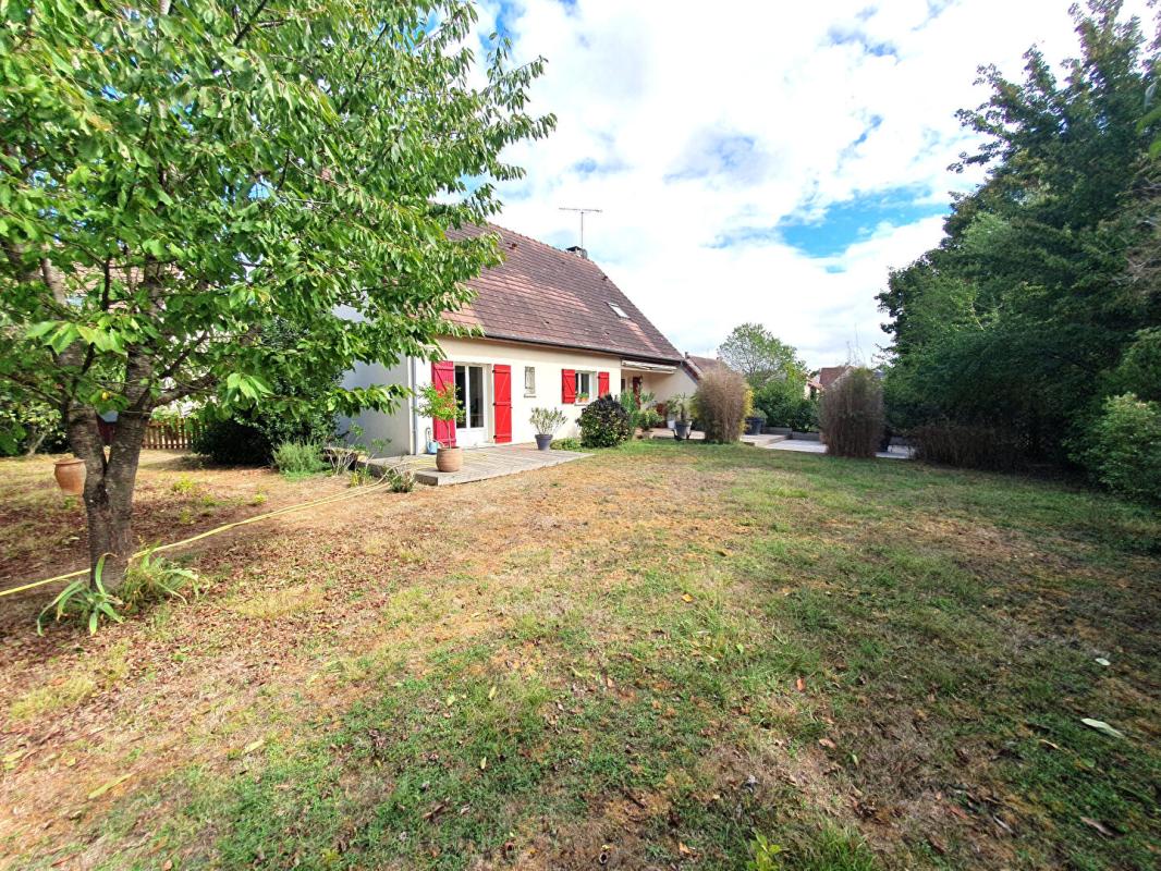 Maison 6 pièces 164 m² · à Bourges · 164 m² · 363 000 €