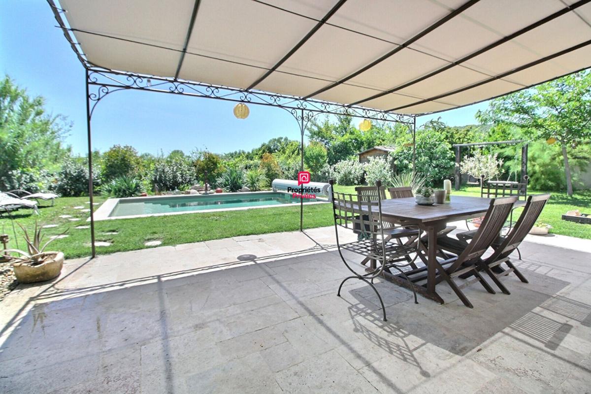 Maison 5 pièces 127 m² · à Vacquieres · 127 m² · 430 000 €