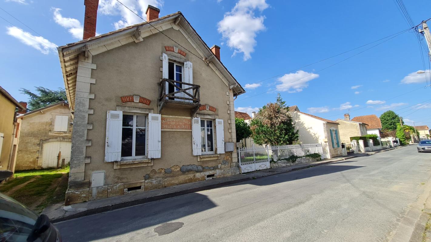 Maison 5 pièces 135 m² · à Mussidan · 135 m² · 56 000 €