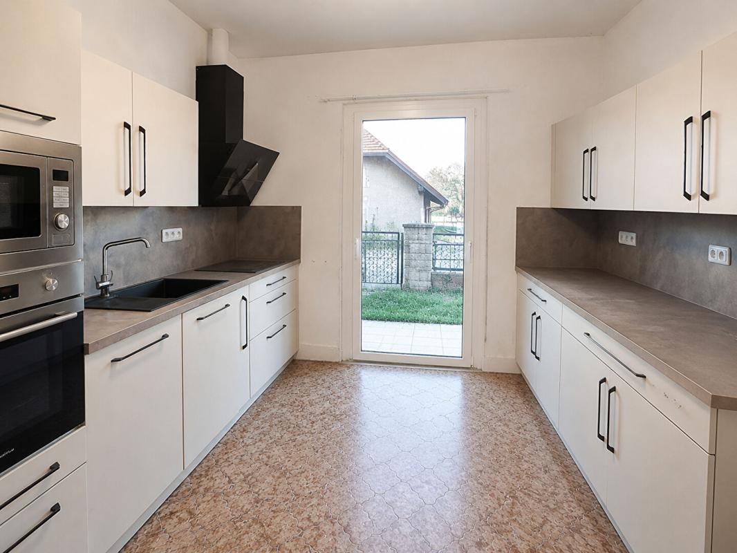 Maison – Saint-Siméon-de-Bressieux, Isère - Plus