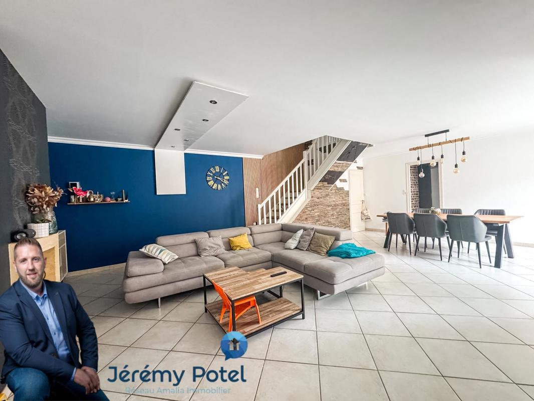 Immeuble 191 m² · à Cattenieres · 191 m² · 243 800 €