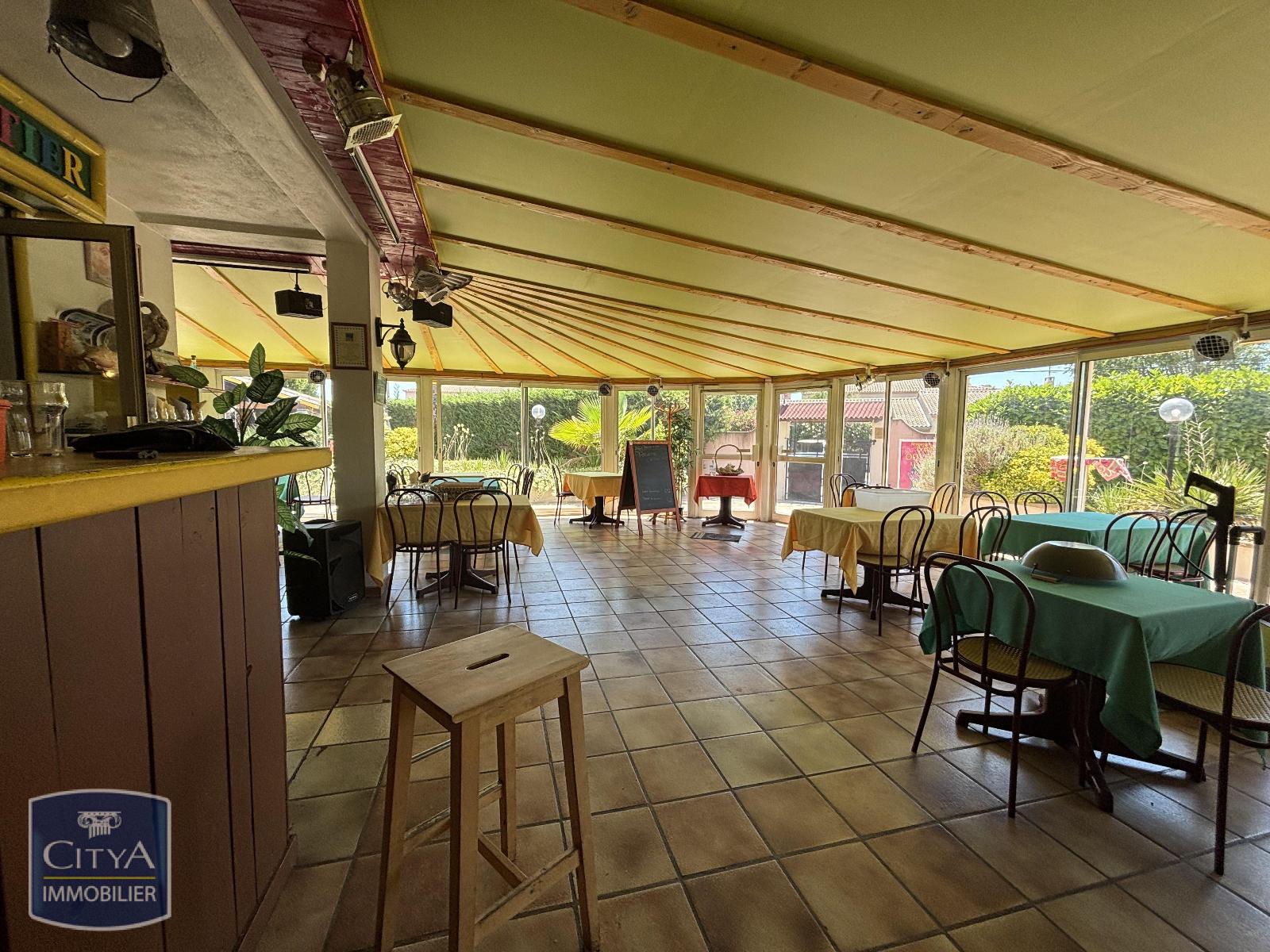 Local commercial 238 m² · à Marignane · 238 m² · 3 760 €/mois