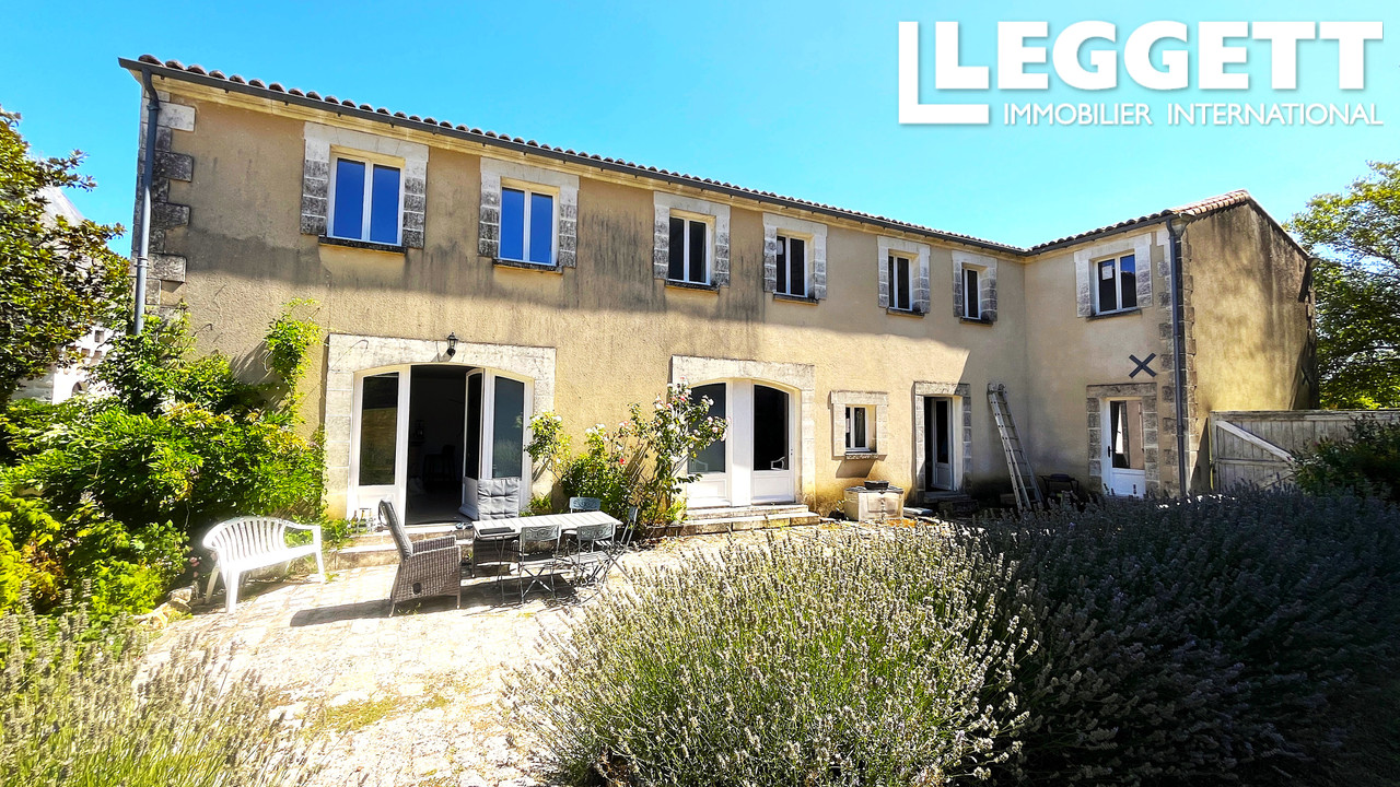 Maison 4 pièces 100 m² · à Charras · 100 m² · 215 000 €