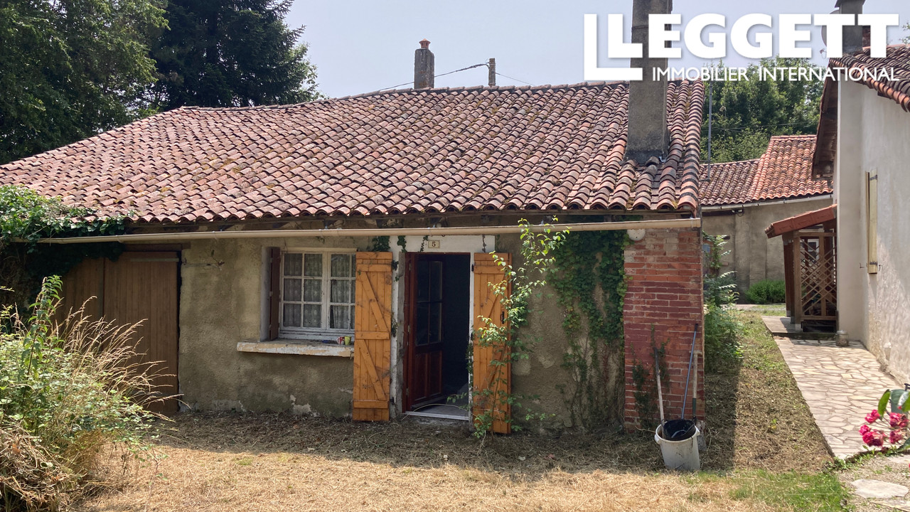 Maison 4 pièces 110 m² · à Luchapt · 110 m² · 66 600 €