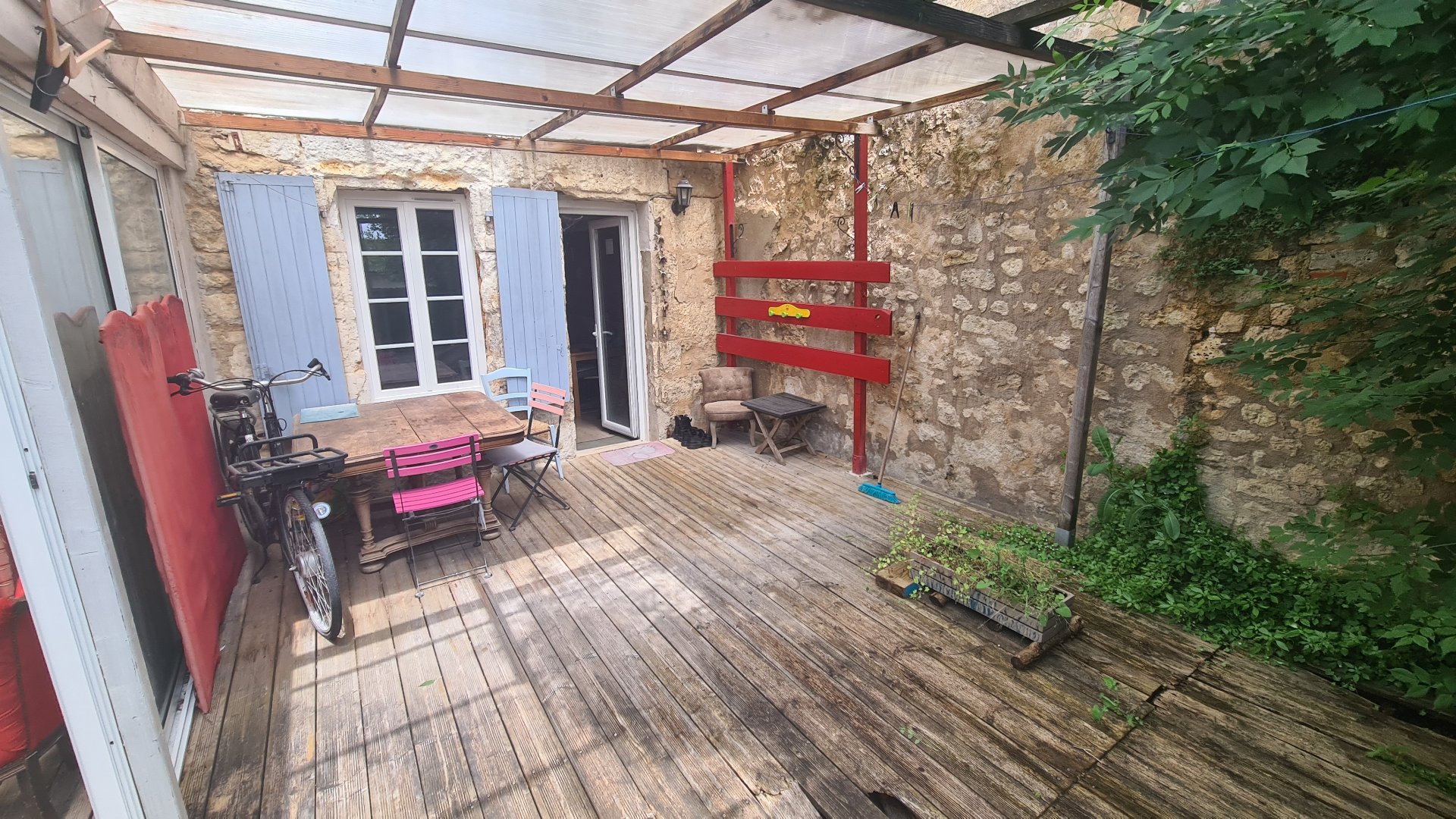 Achat Immeuble 220m² ANGOULEME 16000 - Vue 2