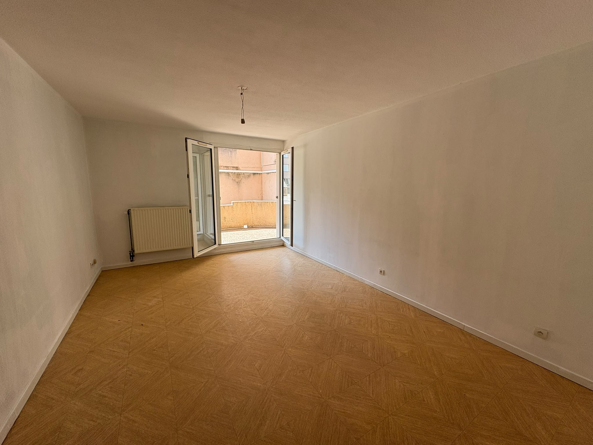 Dzīvoklis, 64 m²