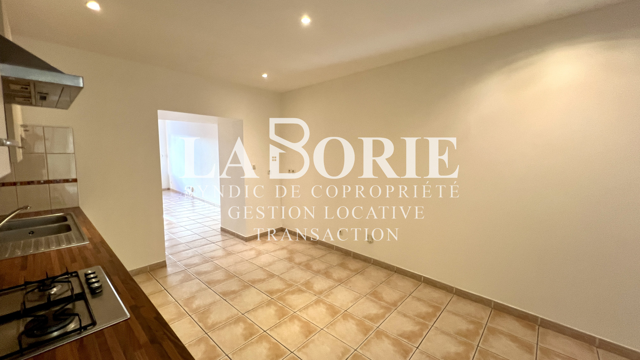 Appartement – Entraigues-sur-la-Sorgue, Vaucluse - Vue 3