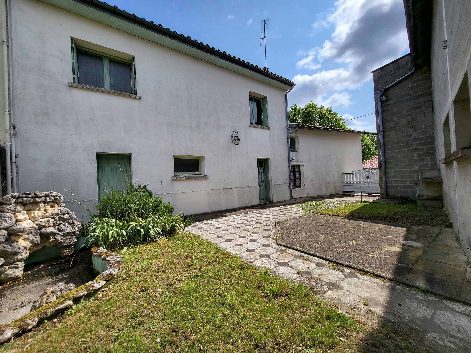 Maison 7 pièces 162 m² · à Loulay · 162 m² · 149 800 €