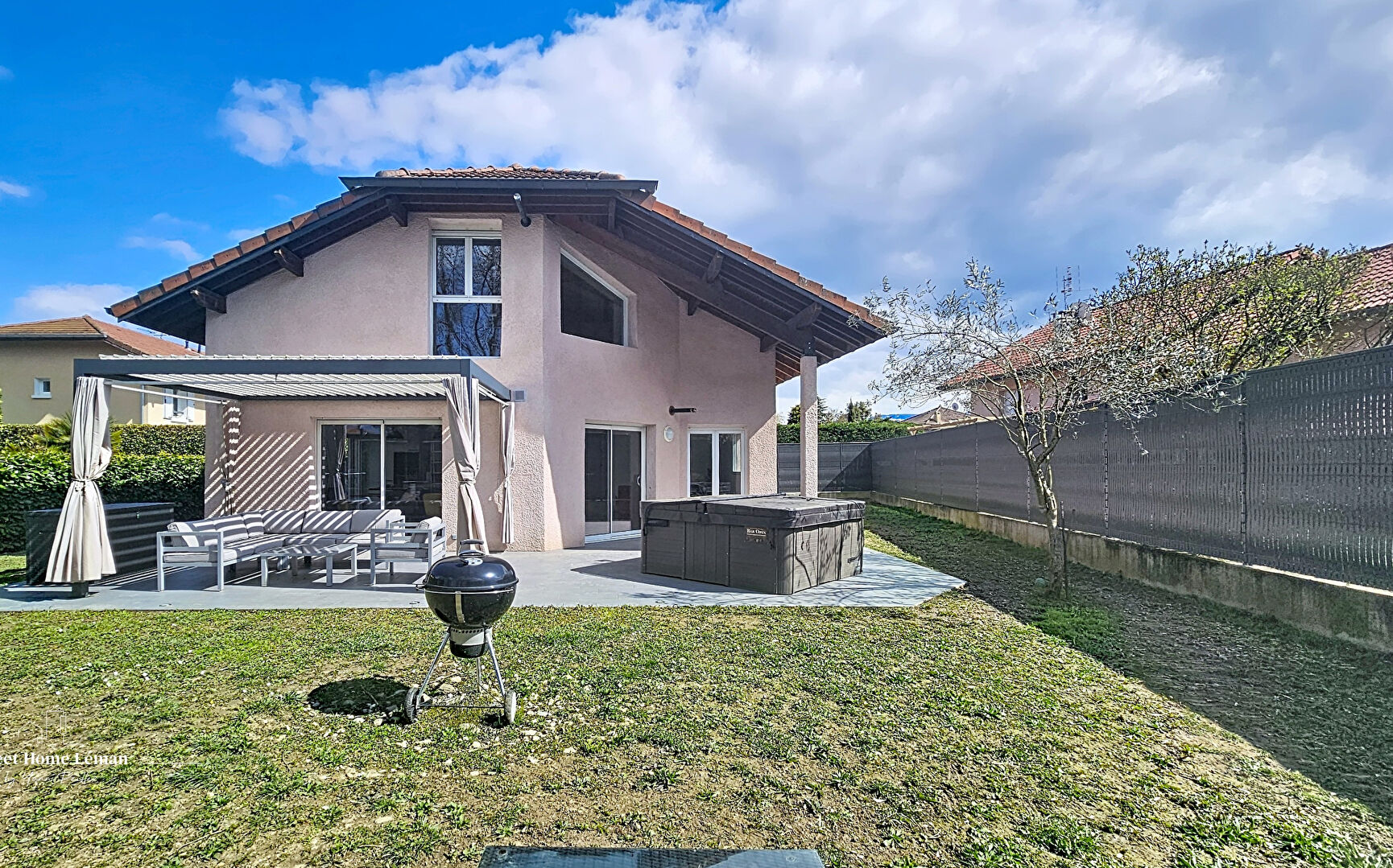 Maison 8 pièces 190 m² · à Douvaine · 190 m² · 720 000 €