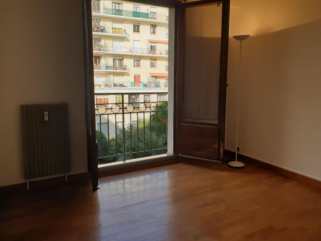Appartement – NIMES GARD OCCITANIE - Plus