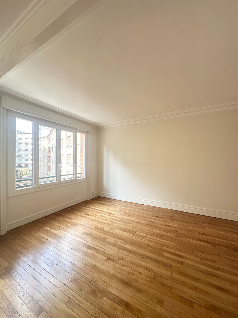 Appartement 3 pièces 72m² PARIS 16 75116