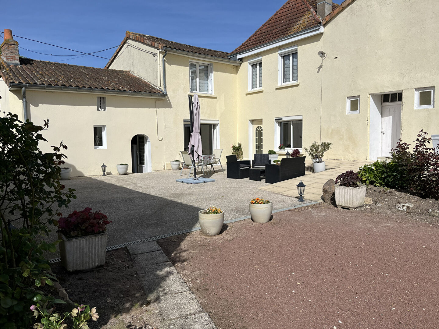 Maison 7 pièces 168 m² · à Berrie · 168 m² · 169 000 €