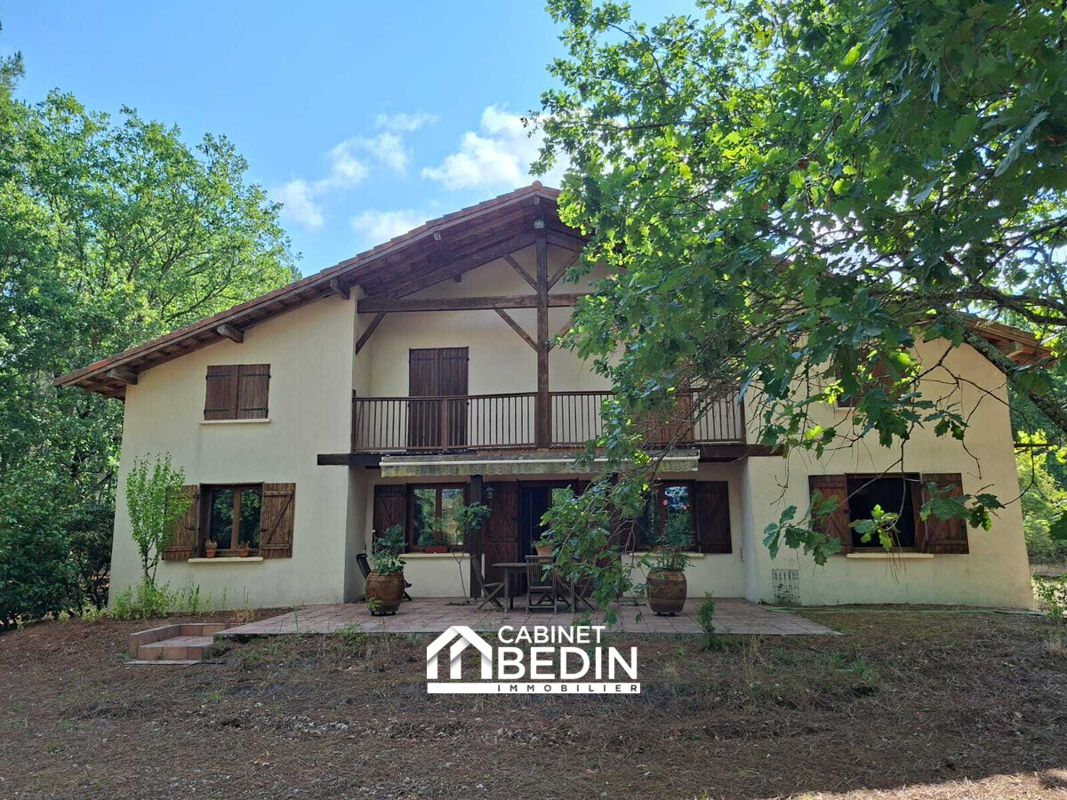 Maison 8 pièces 228 m² · à Pissos · 228 m² · 443 700 €