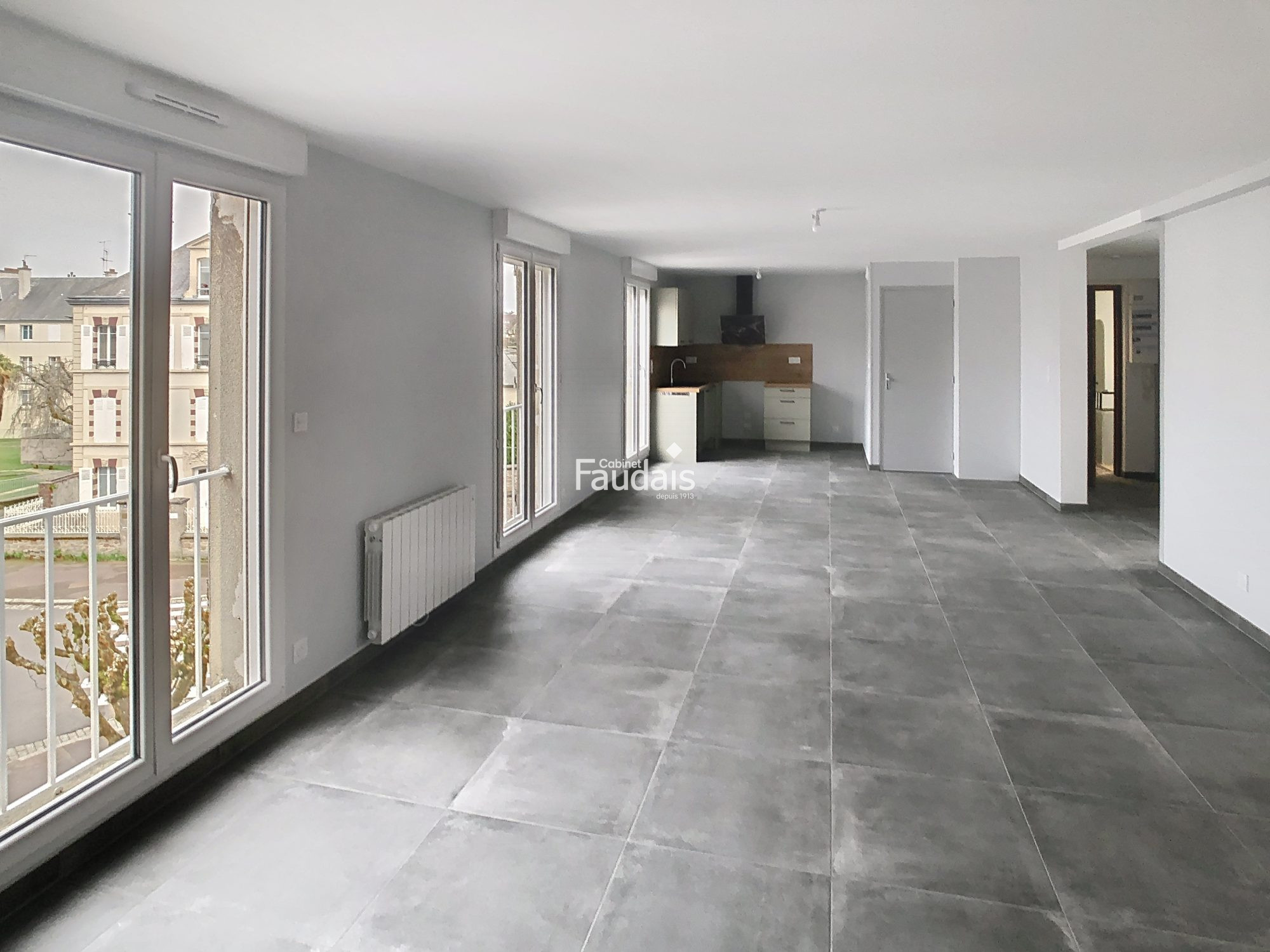 Appartement 3 pièces 76 m² · à Coutances · 76 m² · 561 €/mois