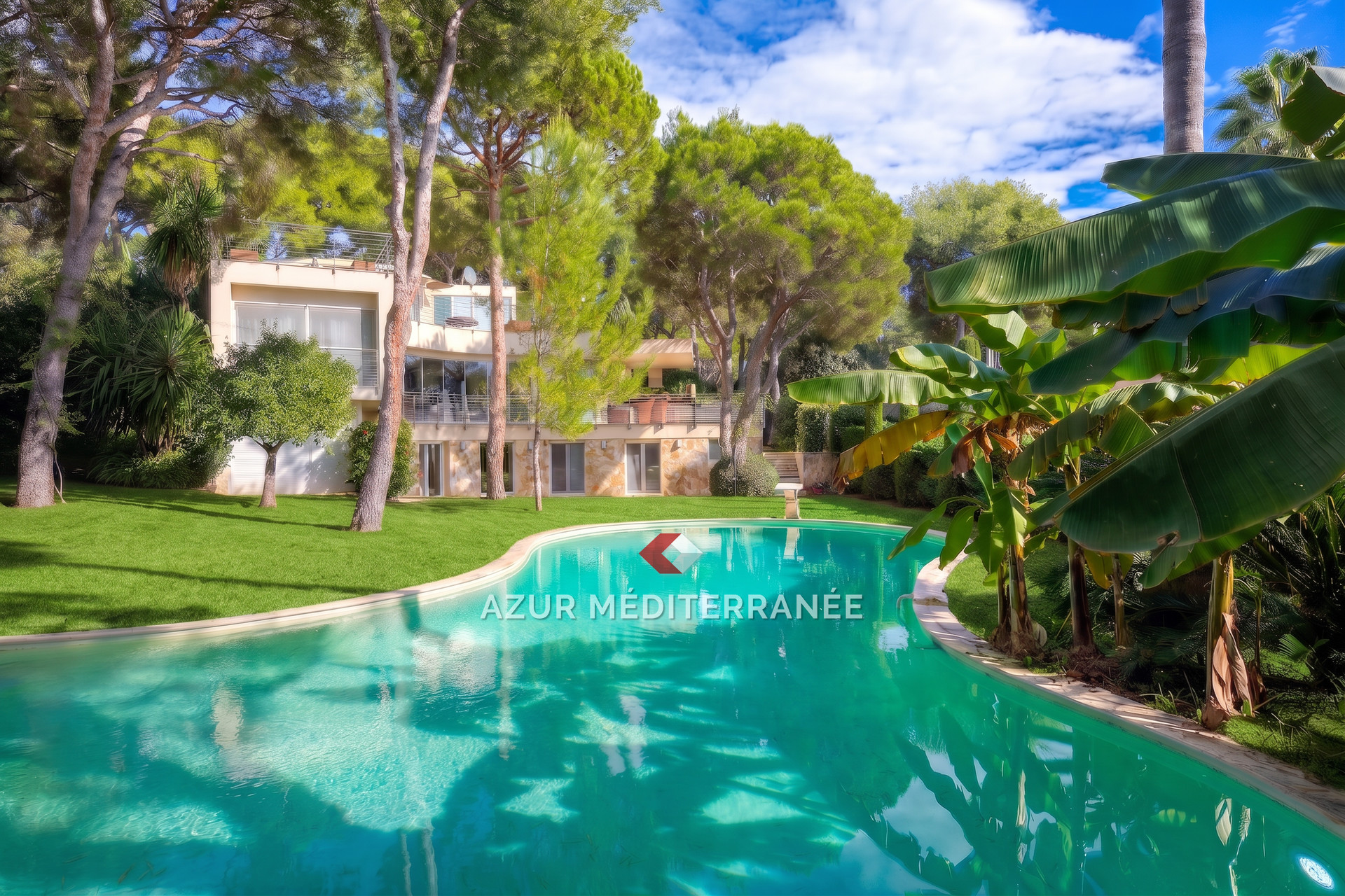 Maison 7 pièces 465 m² · à St Jean Cap Ferrat · 465 m² · 15 000 000 €