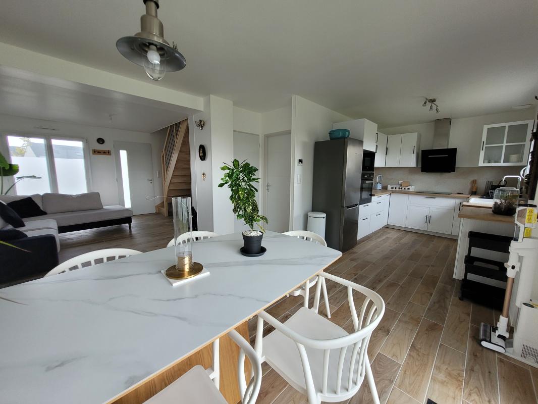 Maison 4 pièces 93 m² · à St Vaast en Chaussee · 93 m² · 265 000 €