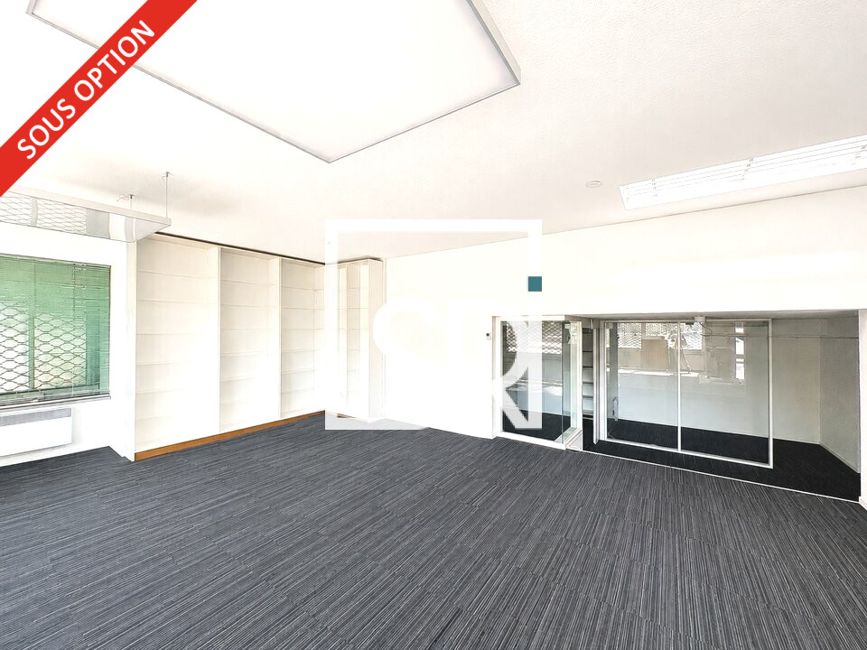 Local commercial 147 m² · à Chamalieres · 147 m² · 155 150 €
