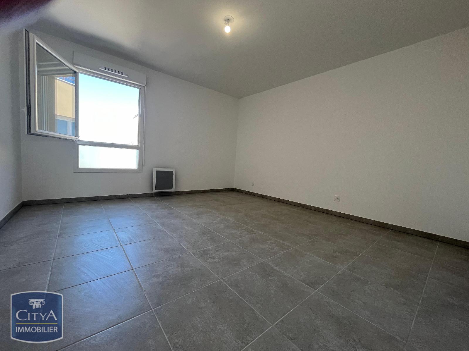Appartement – ARLES BOUCHES-DU-RHONE PROVENCE-ALPES-COTE-D-AZUR - Vue 5