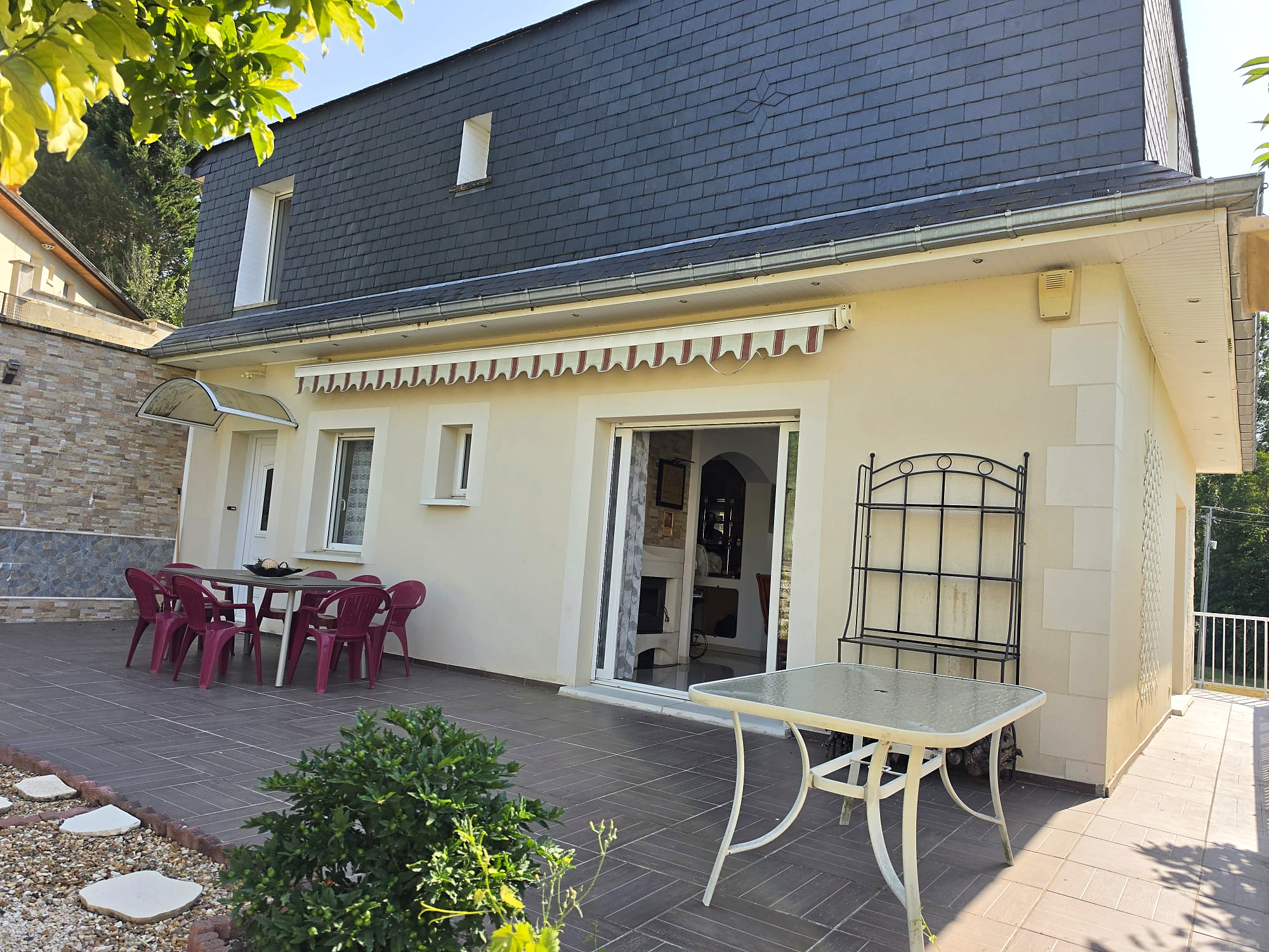 Maison 5 pièces 149 m² · à St Regle · 149 m² · 352 900 €