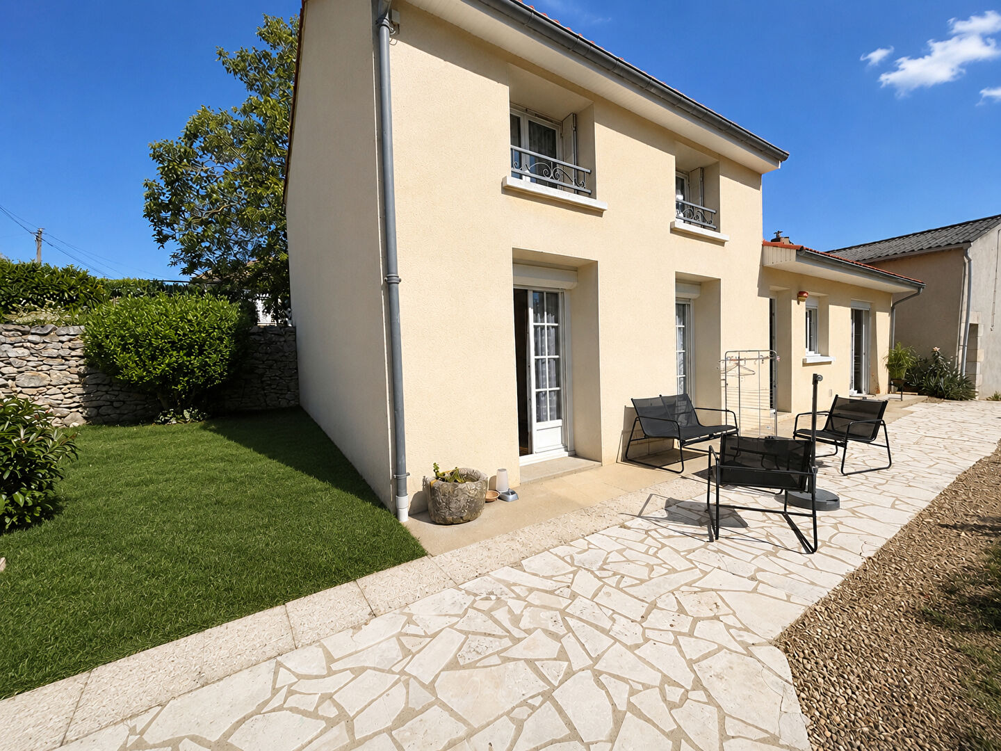 Maison 5 pièces 80 m² · à Valdivienne · 80 m² · 99 000 €