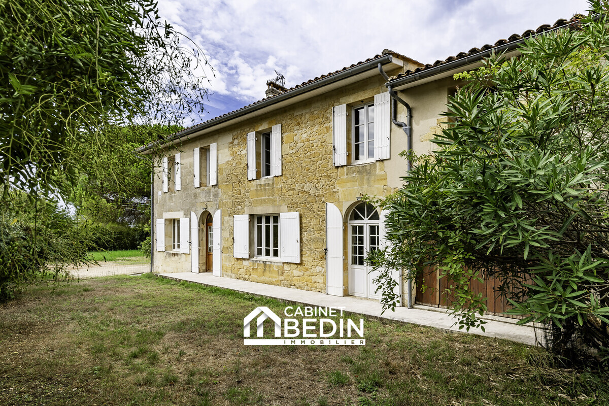 Maison 7 pièces 231 m² · à Saint-Aubin-de-Branne · 231 m² · 558 600 €