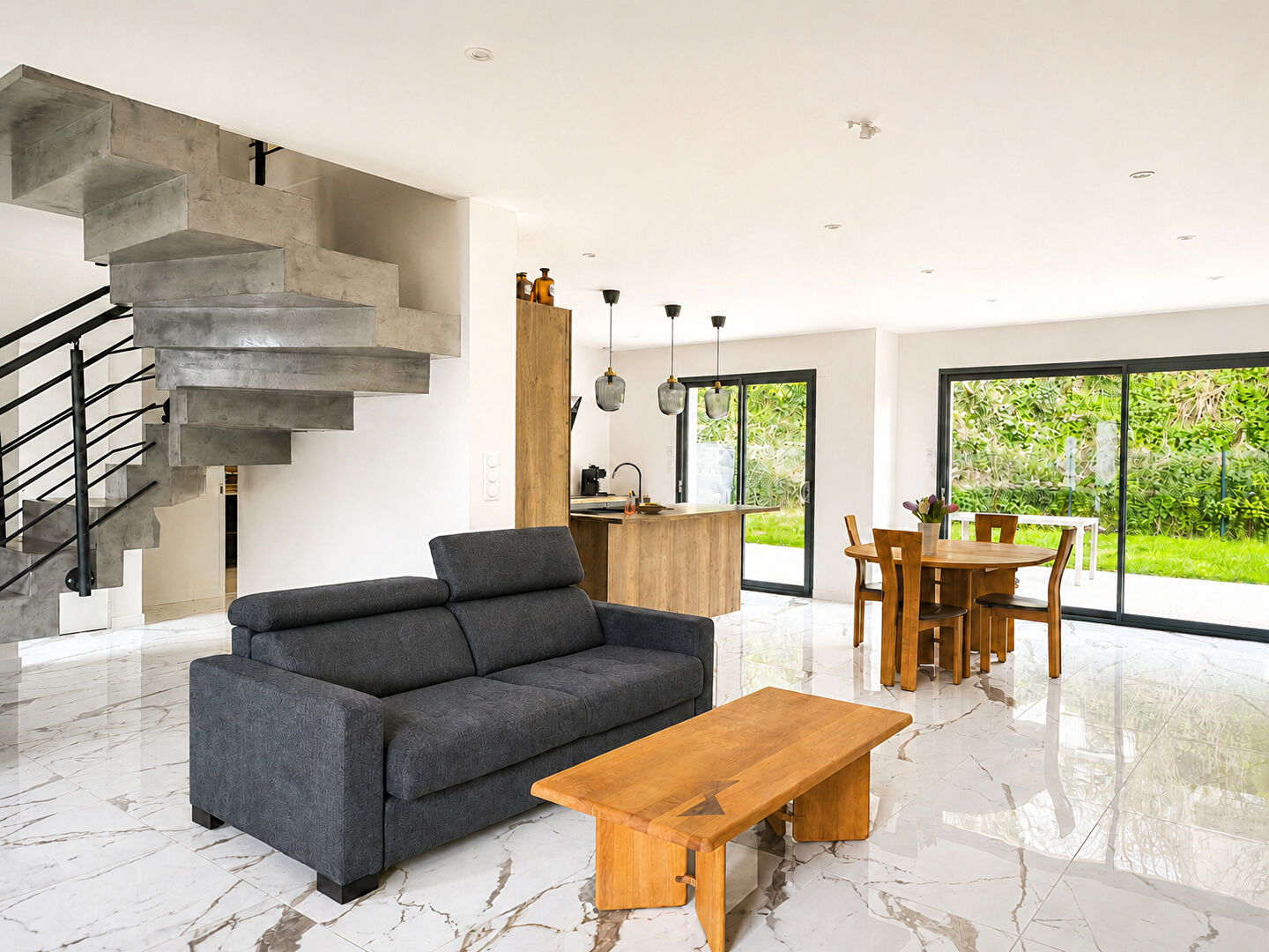 Maison 6 pièces 183 m² · à Montlouis sur Loire · 183 m² · 419 000 €