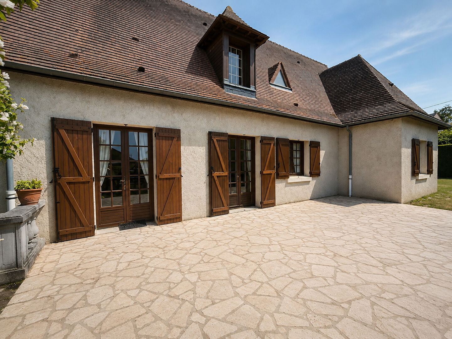 Maison 6 pièces 134 m² · à Monnaie · 134 m² · 299 900 €