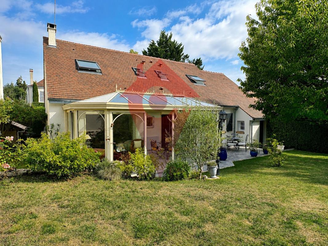 Maison 6 pièces 148 m² · à Orgeval · 148 m² · 699 000 €