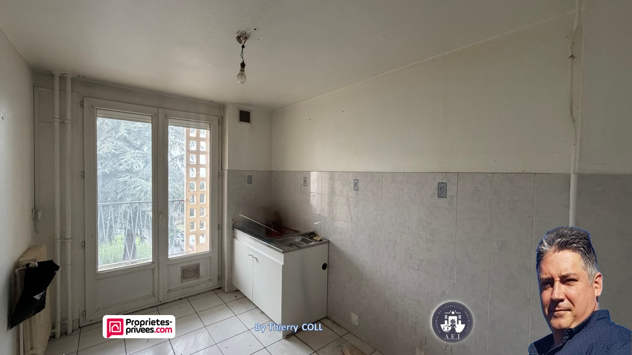 Appartement – ST FONS RHONE AUVERGNE-RHÔNE-ALPES - Vue 3