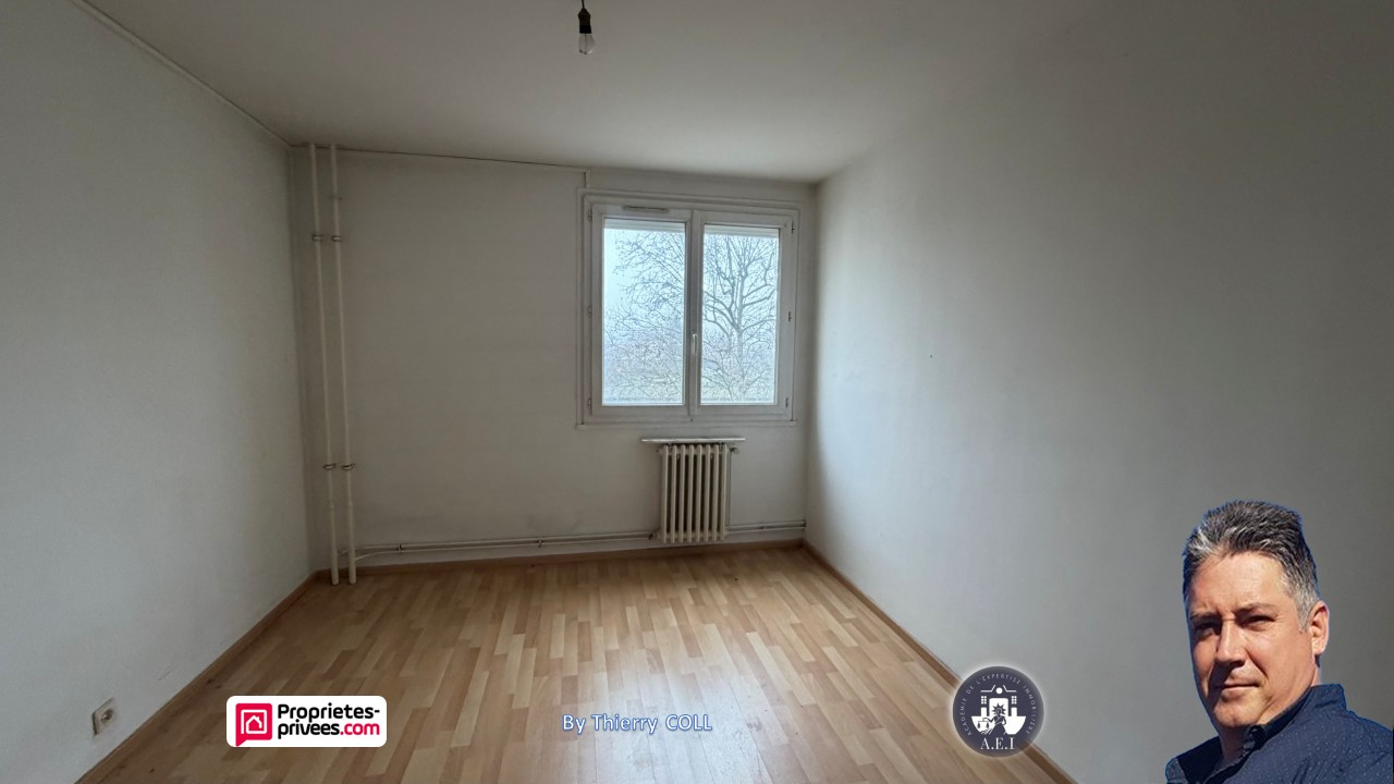 Appartement – ST FONS RHONE AUVERGNE-RHÔNE-ALPES - Vue 4
