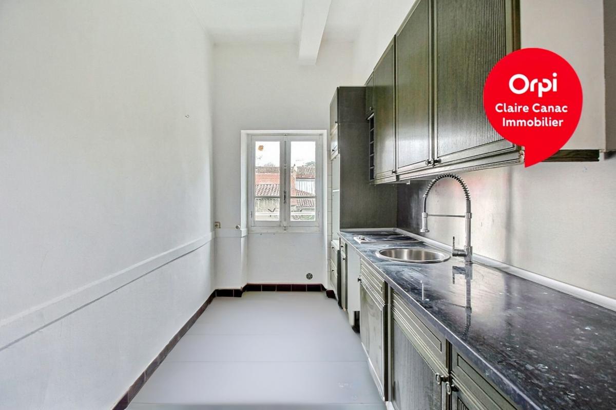 Appartement 3 pièces 80 m² · à Castres · 80 m² · 555 €/mois