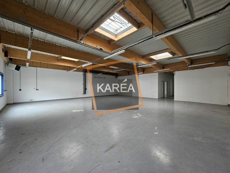 Local commercial 608 m² · à Croissy Beaubourg · 608 m² · 6 283 €/mois