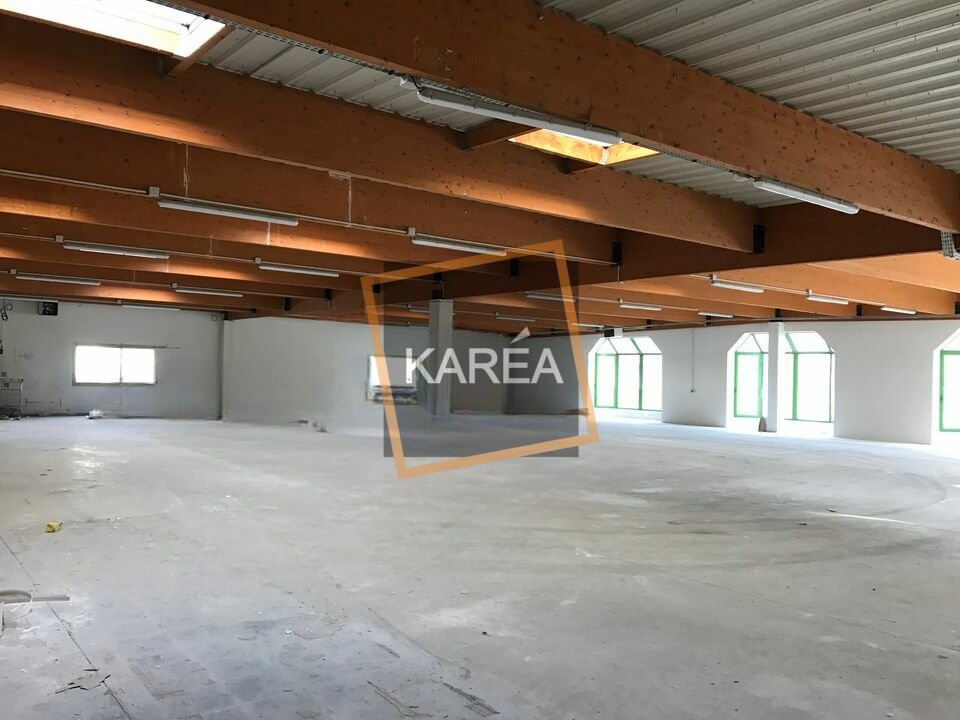 Local commercial 460 m² · à Croissy Beaubourg · 460 m² · 4 753 €/mois