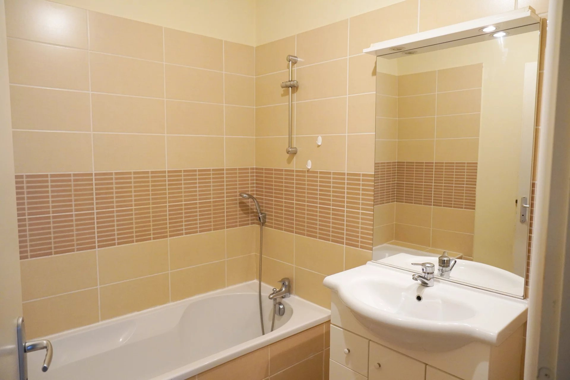 Appartement – PUJAUDRAN GERS OCCITANIE - Vue 5