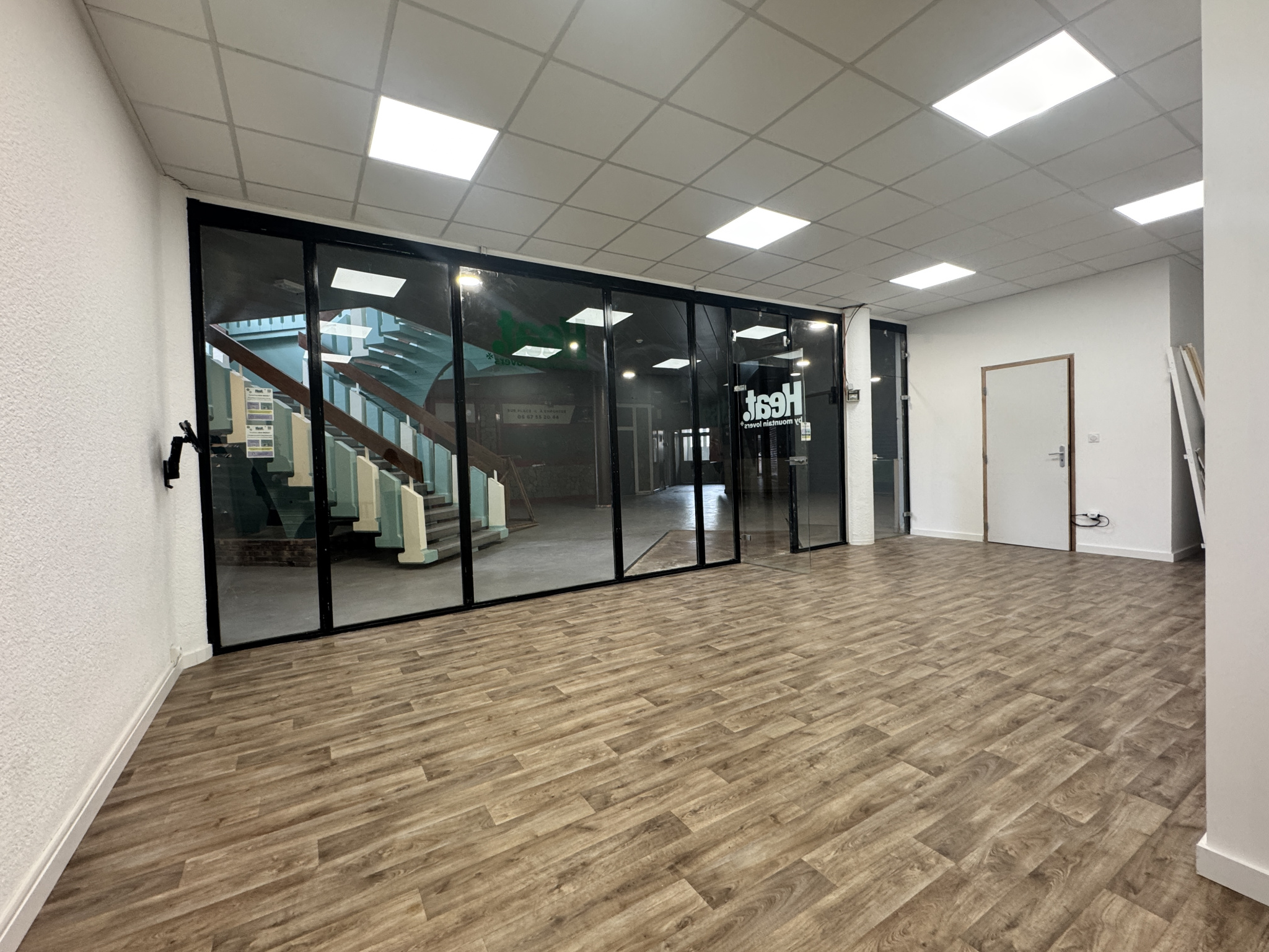 Local commercial 79 m² · à Mont de Lans · 79 m² · 160 000 €