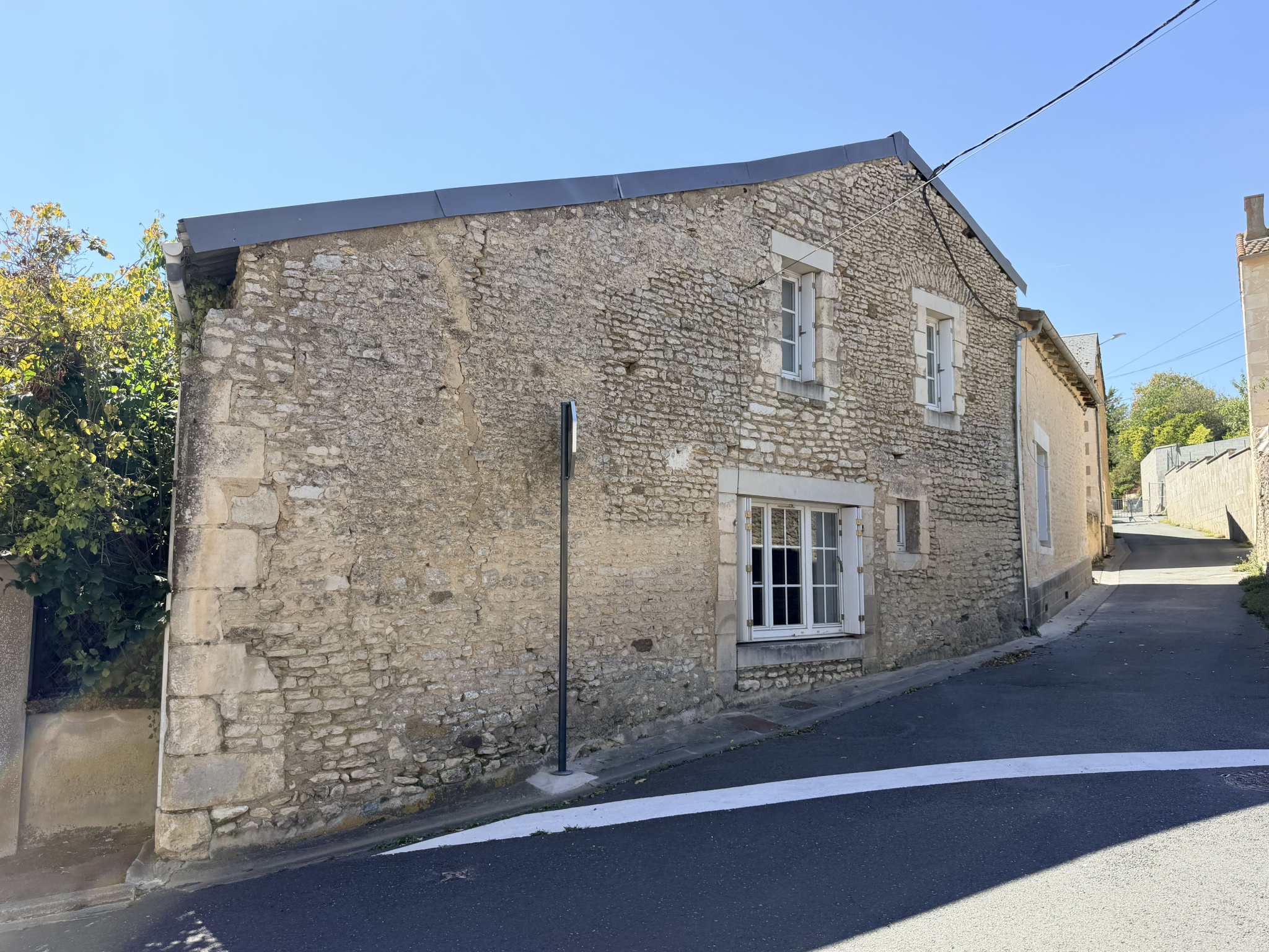 Maison 4 pièces 141 m² · à Jaunay Marigny · 141 m² · 169 900 €