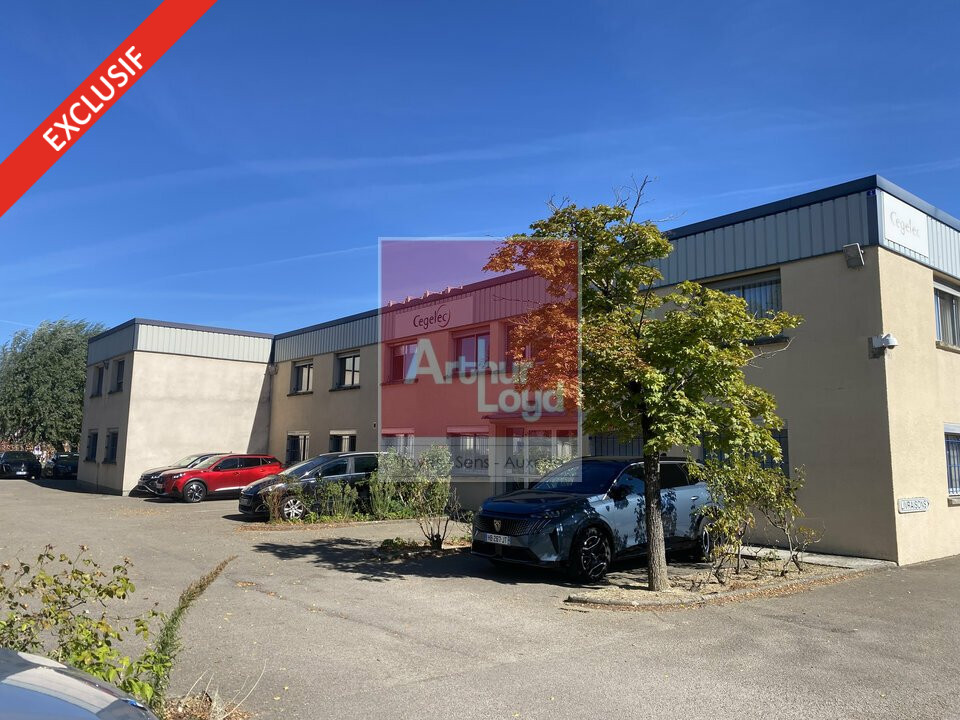 Local commercial 1385 m² · à Troyes · 1 385 m² · 11 500 €/mois