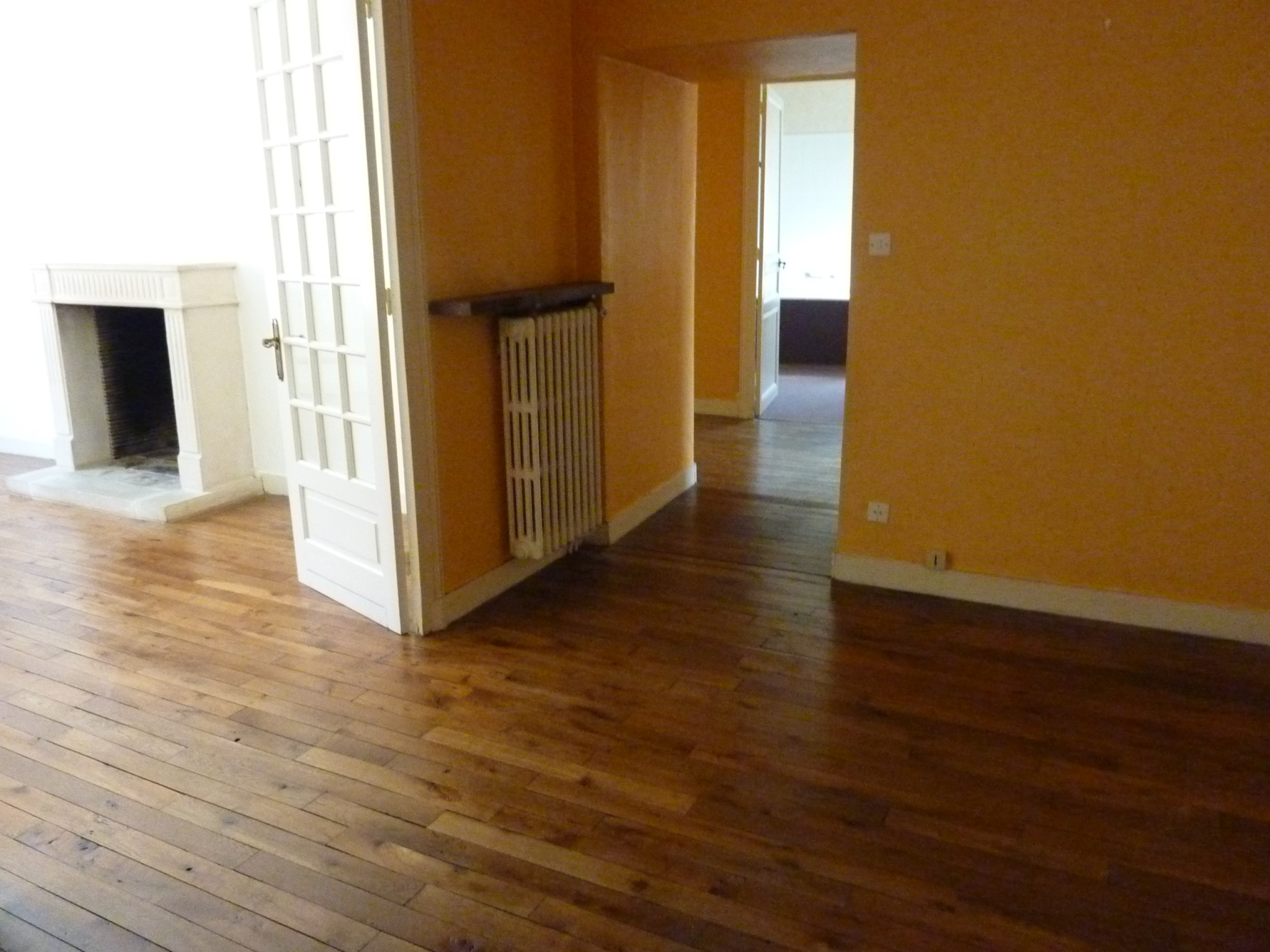Appartement – MONTMORILLON VIENNE NOUVELLE-AQUITAINE - Vue 2