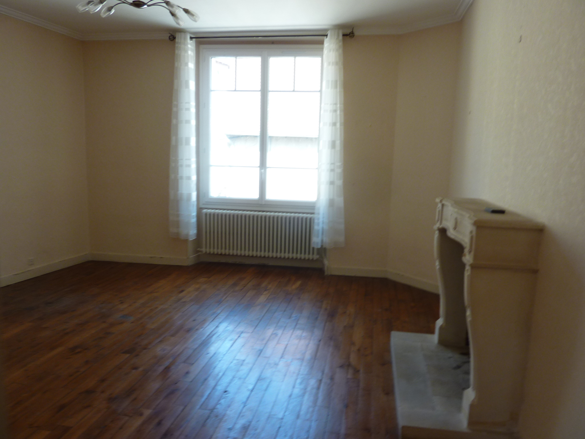 Appartement – MONTMORILLON VIENNE NOUVELLE-AQUITAINE - Vue 4