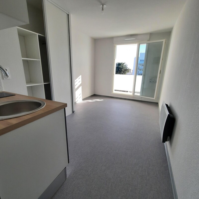Appartement – NIMES GARD OCCITANIE - Vue 2