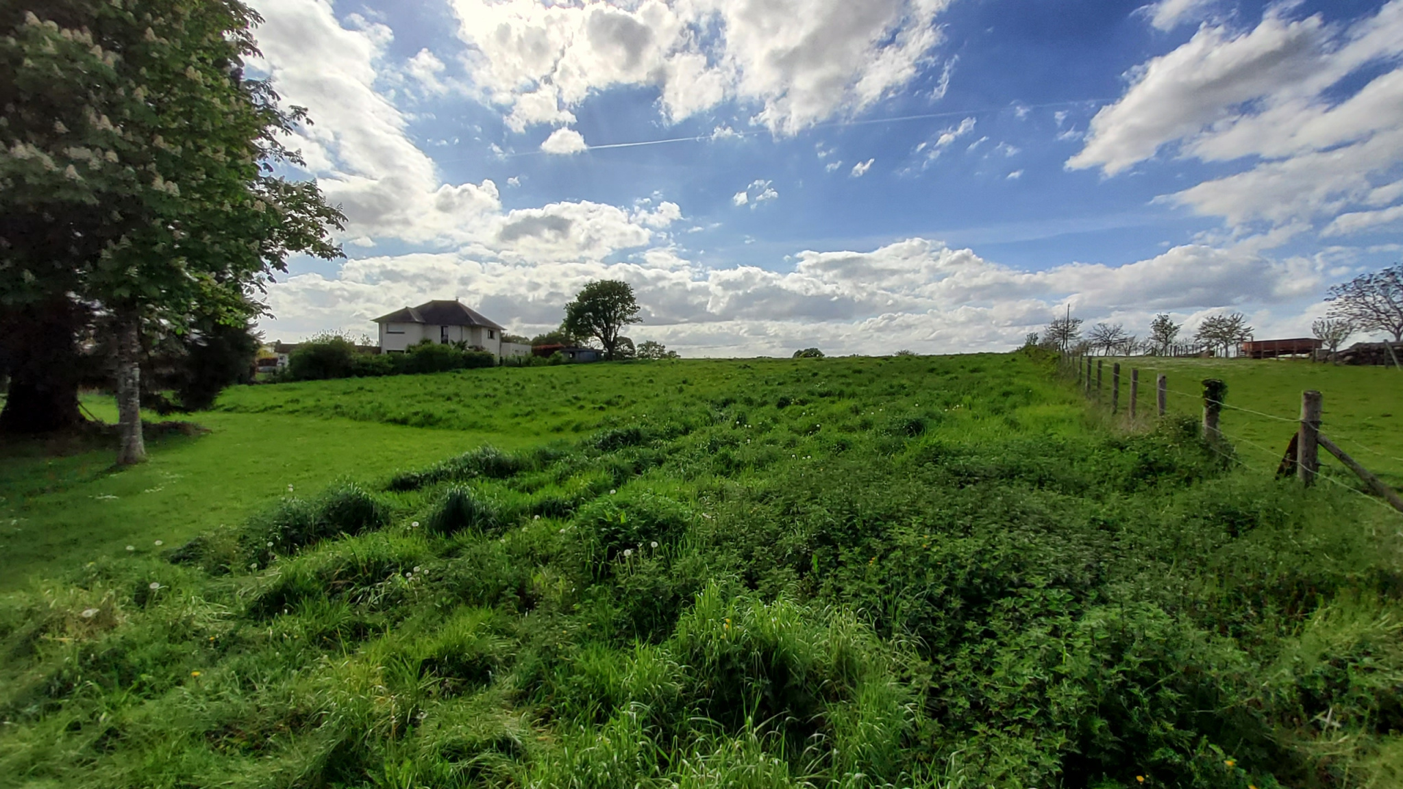 Land, 968 m²