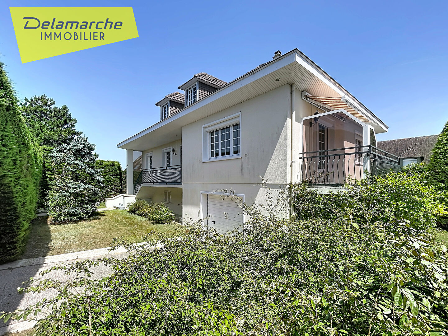 Maison 9 pièces 135 m² · à Hauteville sur Mer · 135 m² · 388 000 €