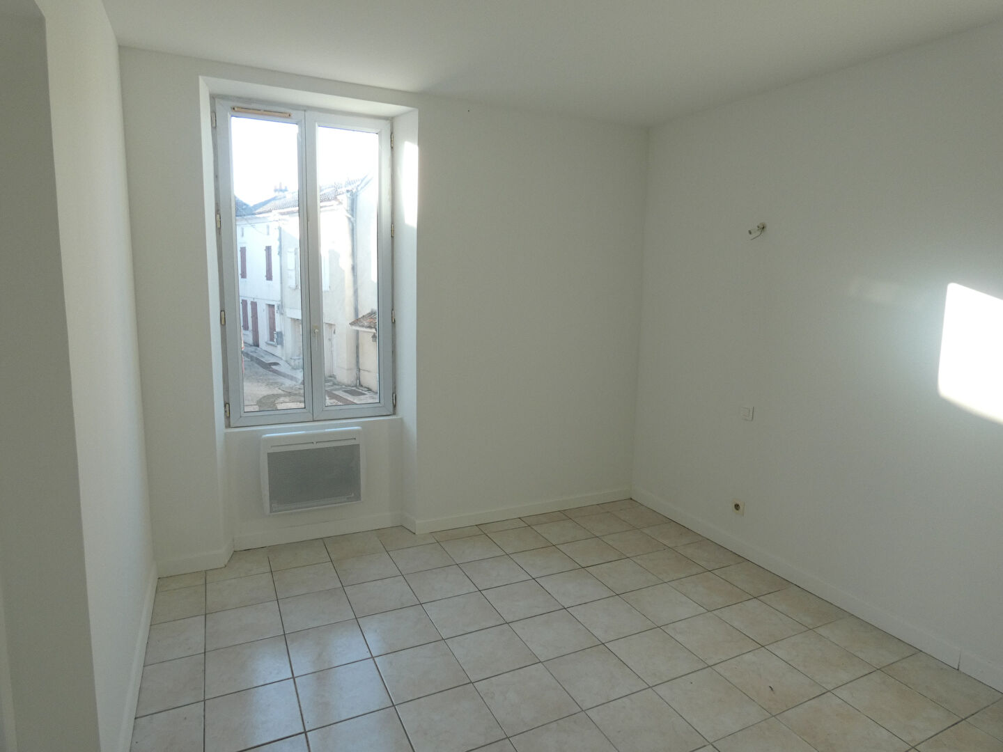 Appartement – PENNE D AGENAIS LOT-ET-GARONNE NOUVELLE-AQUITAINE - Plus