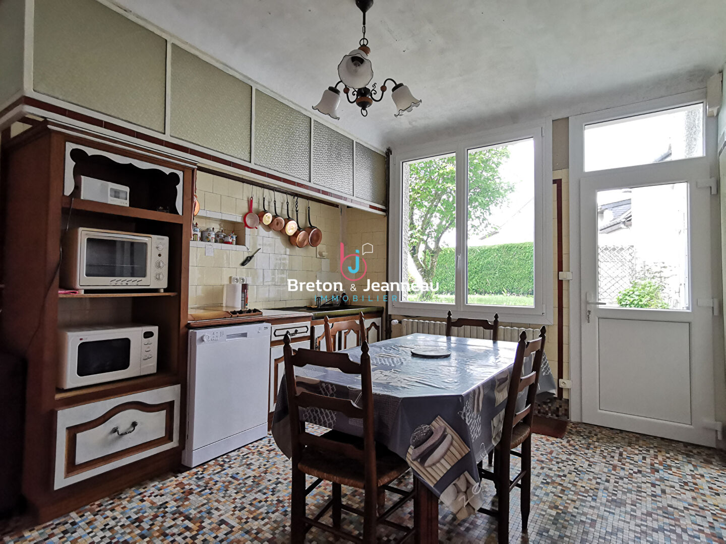 Maison – CHAMPGENETEUX MAYENNE PAYS-DE-LA-LOIRE - Vue 5