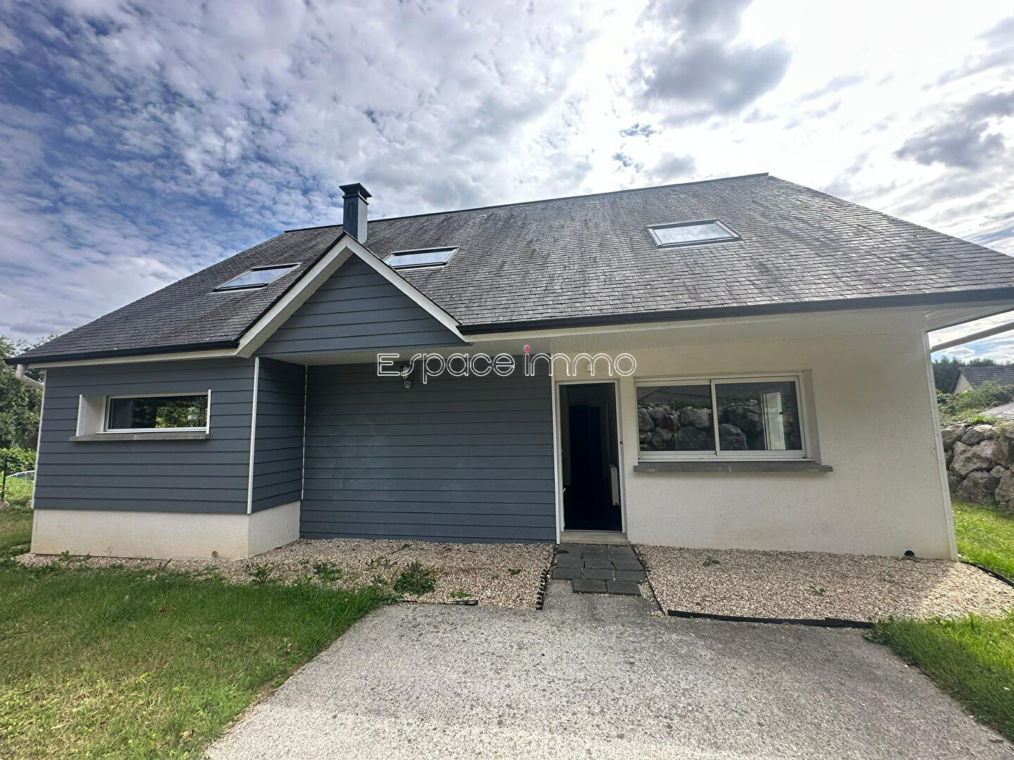 Maison 5 pièces 120 m² · à St Leger du Bourg Denis · 120 m² · 285 000 €