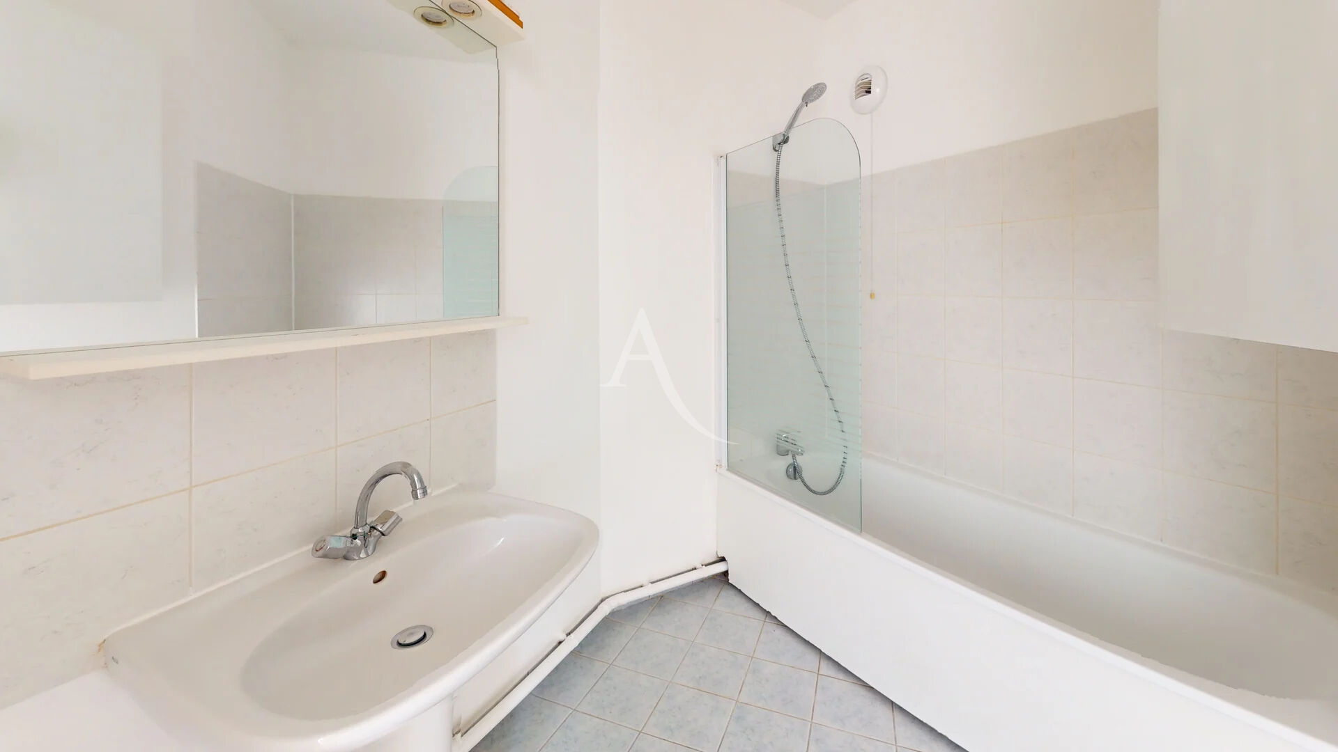 Appartement – CHILLY MAZARIN ESSONNE ILE-DE-FRANCE - Vue 5