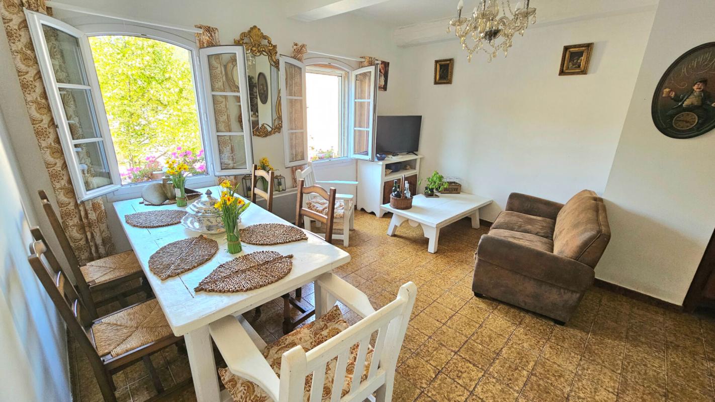 Appartement – CLAVIERS VAR PROVENCE-ALPES-COTE-D-AZUR