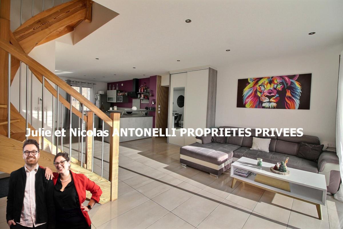 Maison 7 pièces 196 m² · à St Just Malmont · 196 m² · 260 000 €